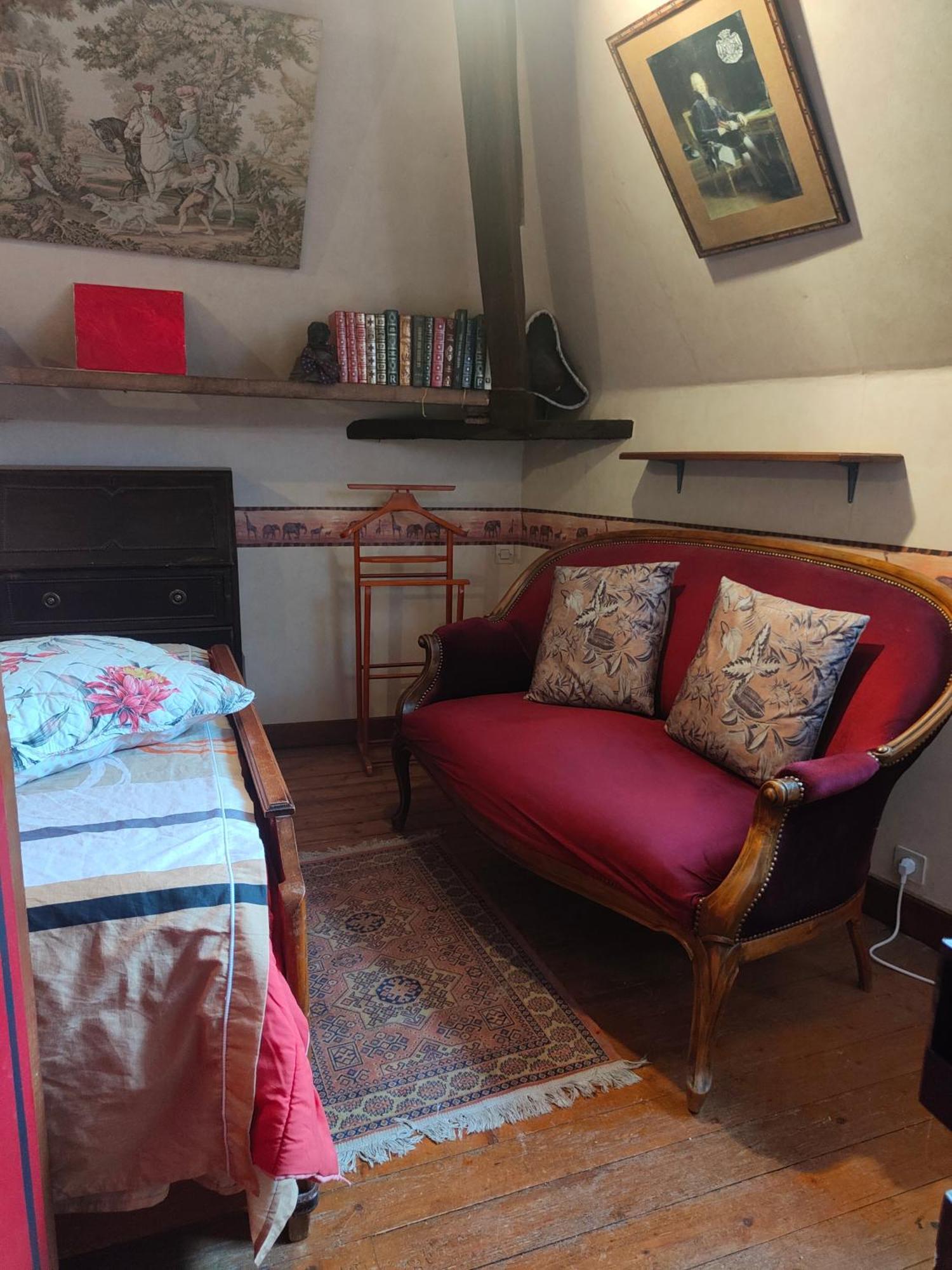 Bed and Breakfast La Taniere Des Tanneries Tonnerre Esterno foto